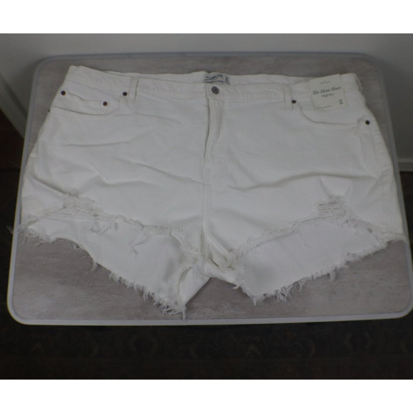 Abercrombie & Fitch Women Size 24 White Curve Love High Rise Mom Denim Shorts - Picture 6 of 6
